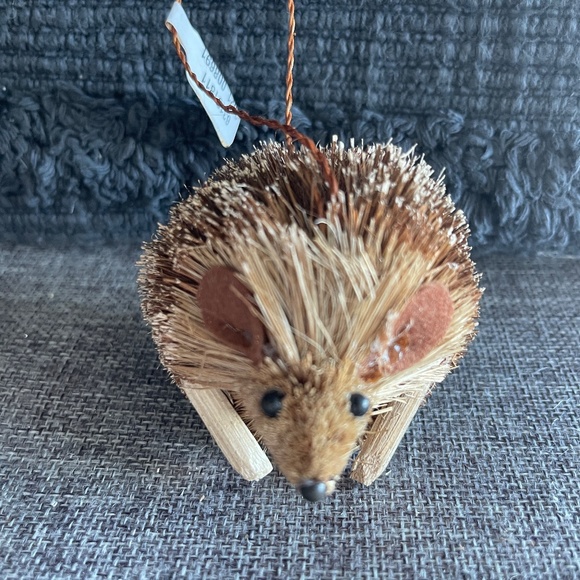 NWT Handmade Forest Friends Hedgehog Brush Ornament from Anthropologie x Terrain - Picture 6 of 8
